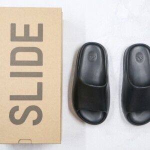 Kanye West x Yeezy Slide “Resin” 85976432